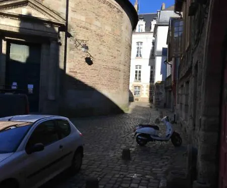 Apartment Le Flaneur - Hyper Centre - Un Pied A Terre Rennes